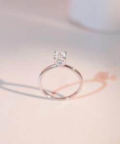 Nhẫn nữ bạc xi bạch kim đá mặt oval vĩnh cửu, sang trọng