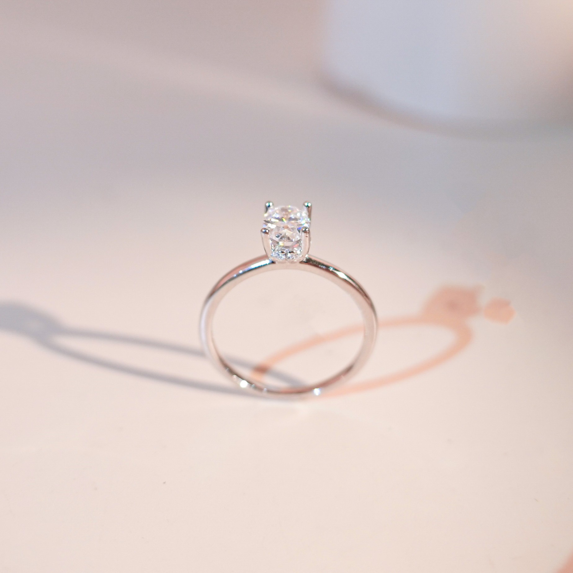 Nhẫn nữ bạc xi bạch kim đá mặt oval vĩnh cửu, sang trọng