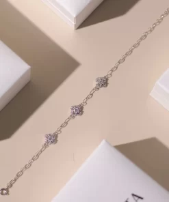 Lắc tay bạc nữ xi bạch kim đá Moissanite cỏ 4 lá