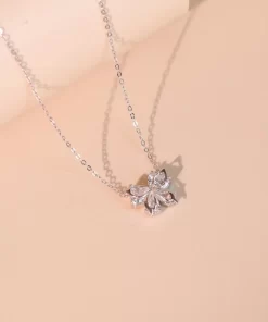 Dây chuyền mảnh mặt bướm đính đá