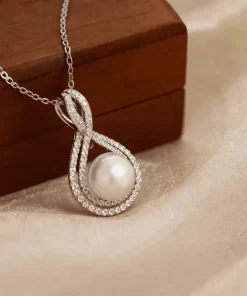 Mặt dây chuyền ngọc trai cận cảnh