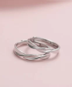 Nhẫn bạc chất liệu S925 kiểu xoắn